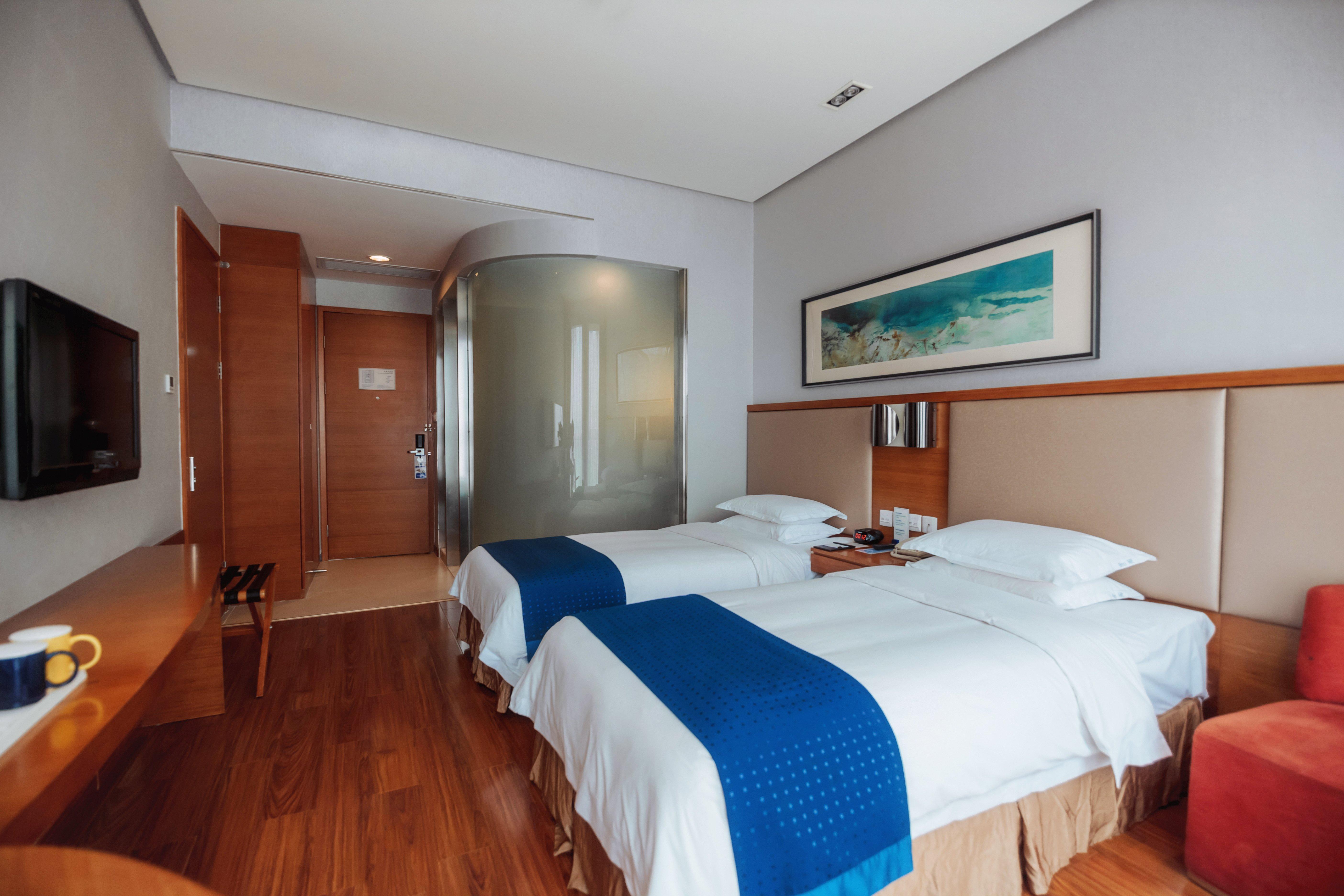 Holiday Inn Express Chongqing Guanyinqiao By Ihg Exterior photo