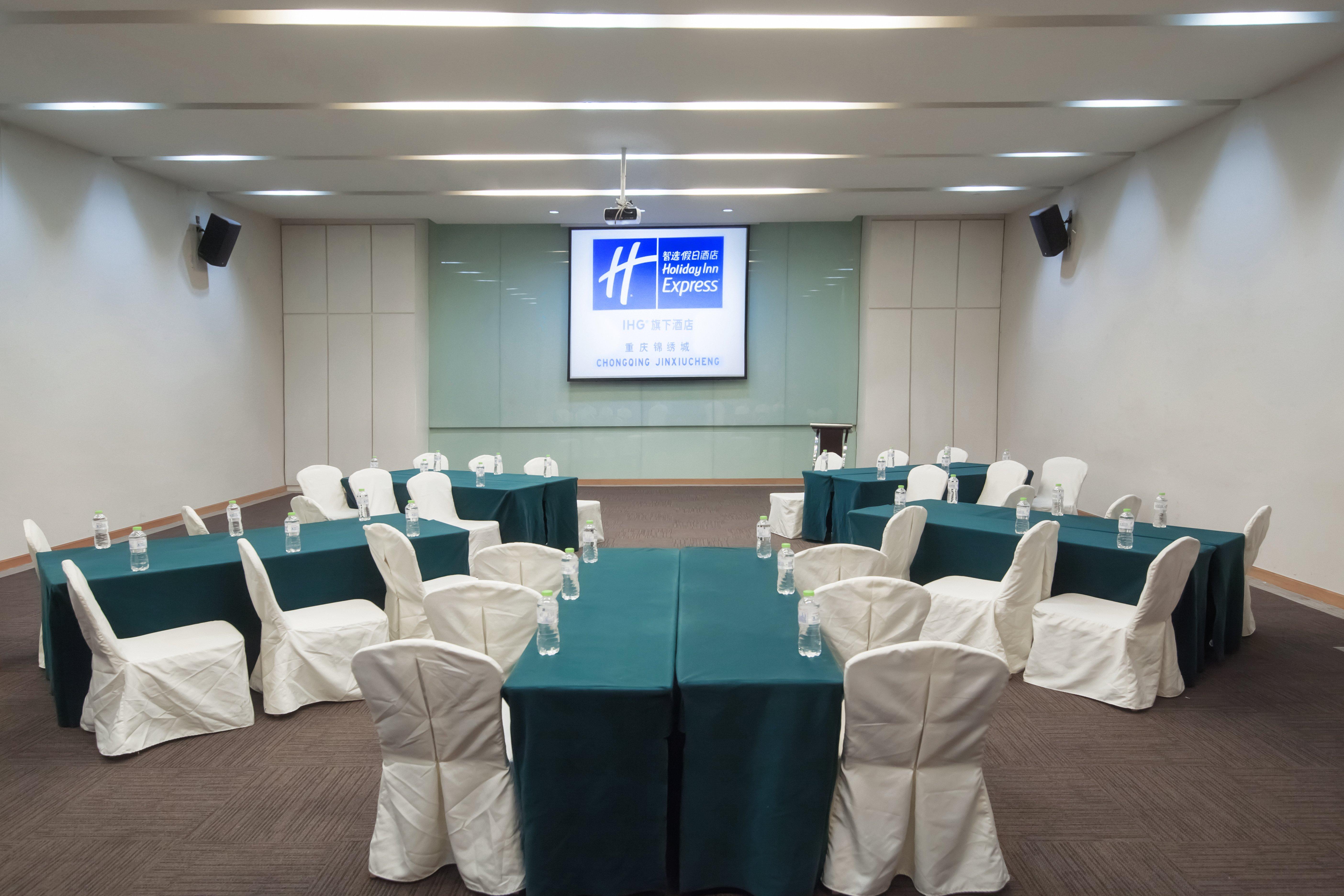 Holiday Inn Express Chongqing Guanyinqiao By Ihg Exterior photo